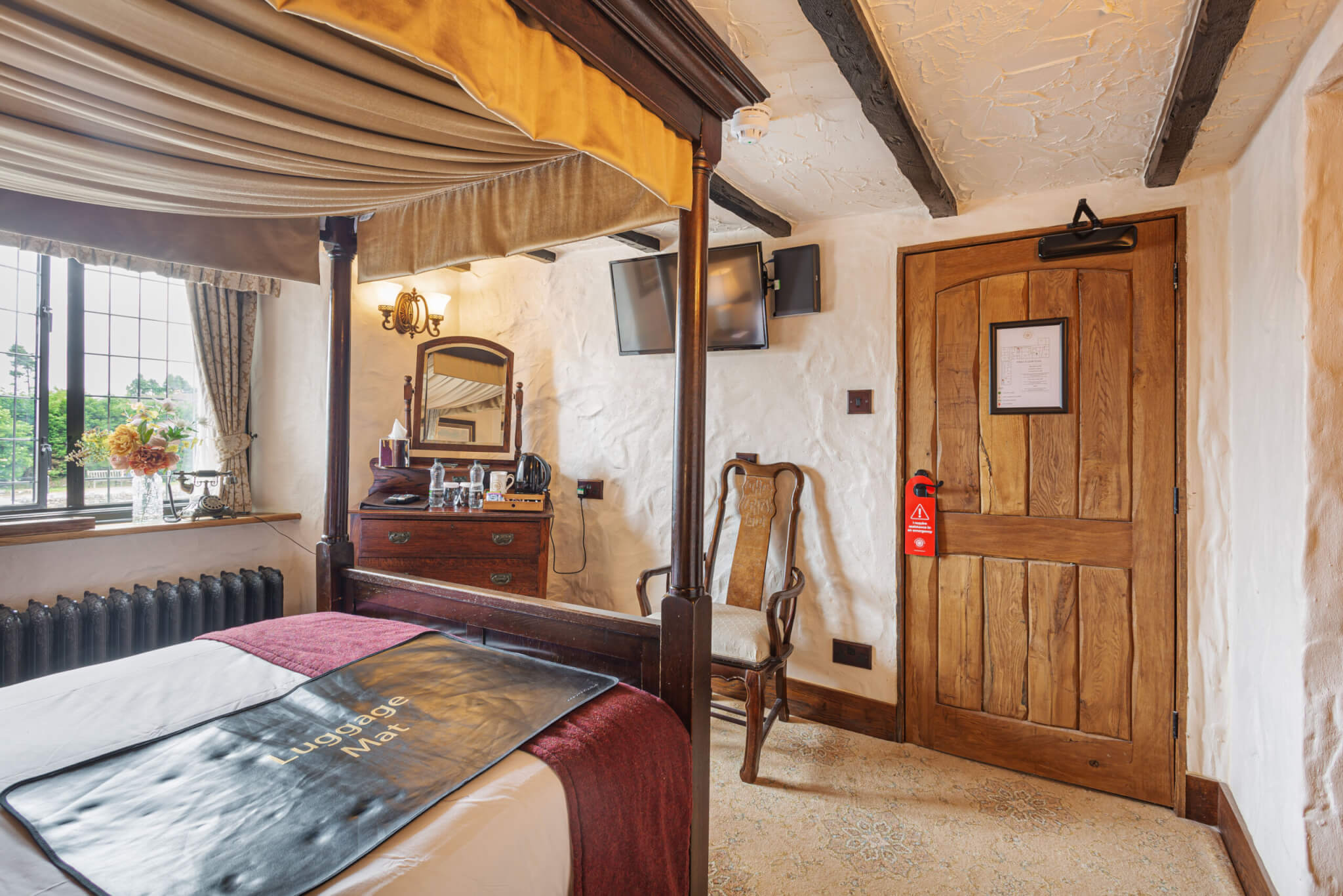 Deluxe 4 Poster Room Hotel Cornwall 5 scaled